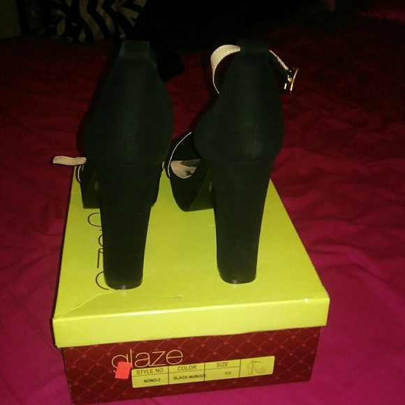 Open Toe Black Heels - Picture 3 of 4
